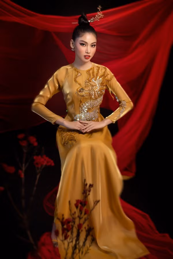 Chỉ còn 1 tháng nữa, cô sẽ chính thức đeo sash Việt Nam và tham gia đấu trường Miss Grand International 2020. Hiện tại cô đang gấp rút trau dồi các kỹ năng cần thiết để có thể gây ấn tượng với bạn bè quốc tế.
