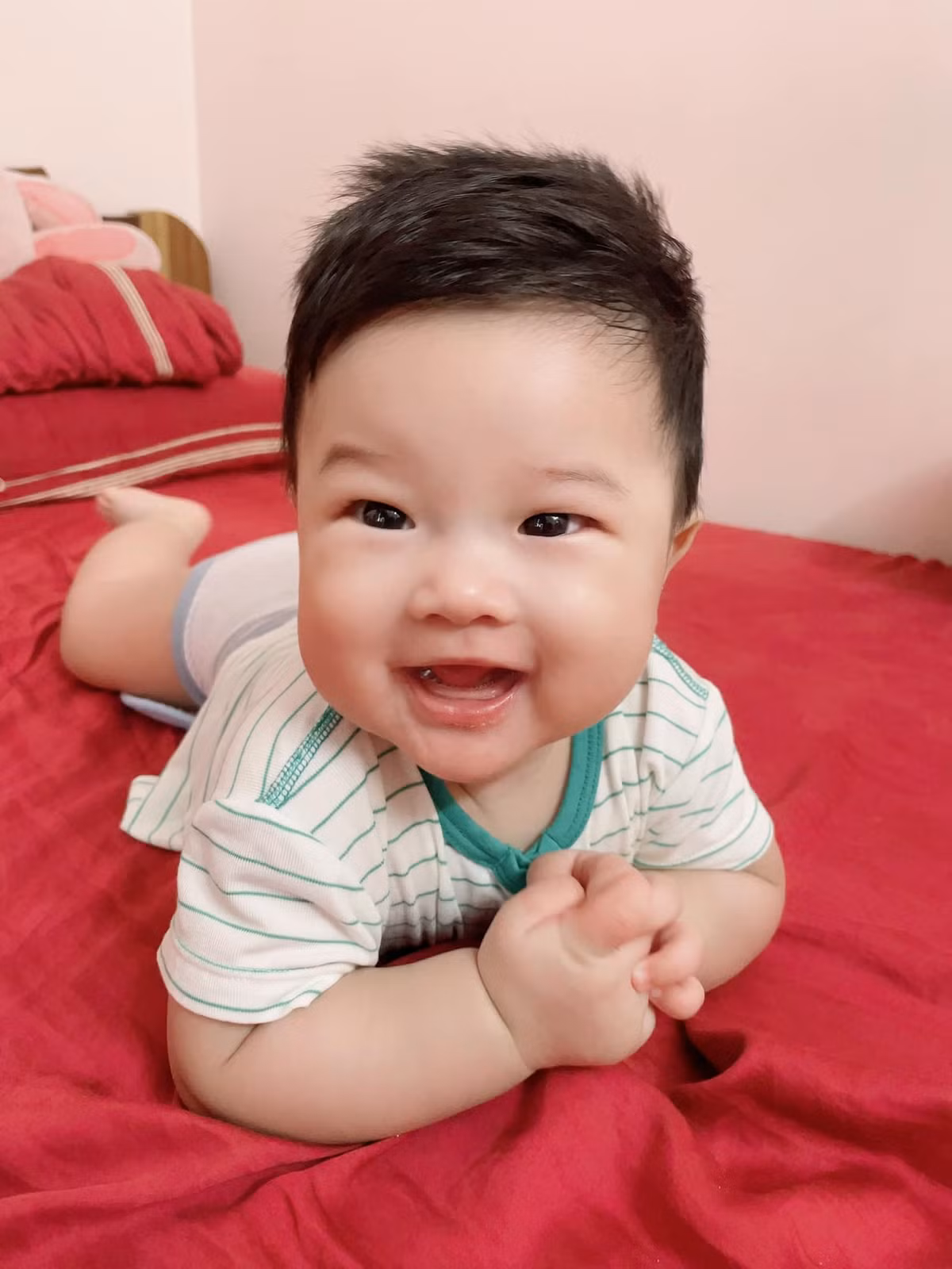 Hiện con trai của diễn viên Thảo Trang và Trương Quang Pháp - bé Brian đã hơn 4 tháng tuổi, vô cùng bụ bẫm, đáng yêu.