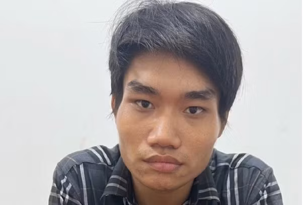 Cha dượng bạo hành bé 3 tháng tuổi tử vong: Có thể đối mặt hình phạt nào? Cha duong bao hanh be 3 thang tuoi tu vong: Co the doi mat hinh phat nao?