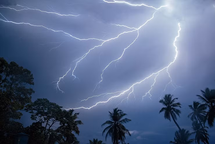 Thậm chí, người dân Venezuela coi những tia sét, tia chớp ở sông Catalumbo như hoa tiêu đối với thủy thủ, ngư dân vào ban đêm.