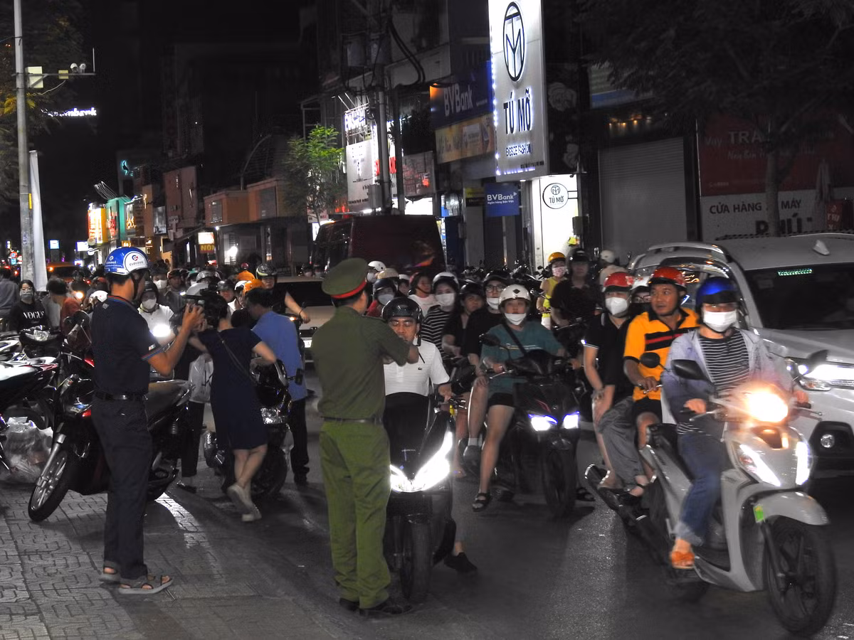 TPHCM: Nồng độ cồn giảm mạnh sau khi áp dụng Nghị định 168 - Hình 2 TPHCM: Nong do con giam manh sau khi ap dung Nghi dinh 168-Hinh-2