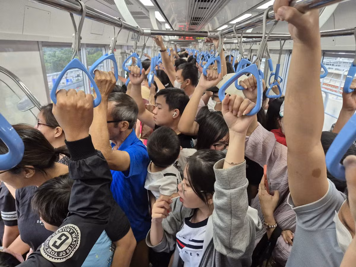 TPHCM: Hang ngan nguoi dan do ve khu trung tam vui choi Tet Duong lich 2025-Hinh-3