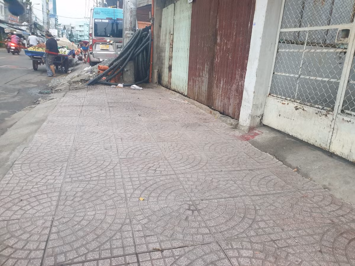 TP.HCM: Công ty Vạn Thành Đạt và những gói thầu “bách phát bách trúng” - Hình 3 TP.HCM: Cong ty Van Thanh Dat va nhung goi thau “bach phat bach trung”-Hinh-3