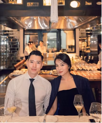 Ngoài ra, cô nàng cũng có công ty riêng, làm chủ những dự án kinh doanh cá nhân. Ảnh: IGNV
