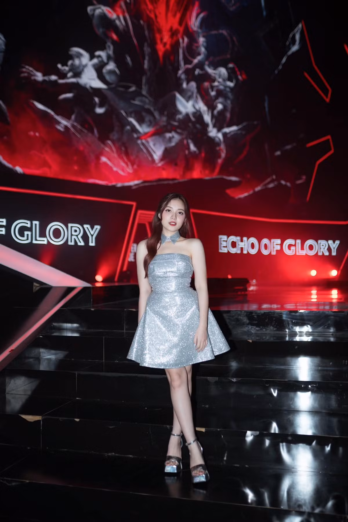 Theo dõi MC Phương Thảo trên MXH dễ dàng nhận thấy cô nàng thường xuyên cập nhật những hình ảnh xinh đẹp cùng nguồn năng lượng tích cực của mình.