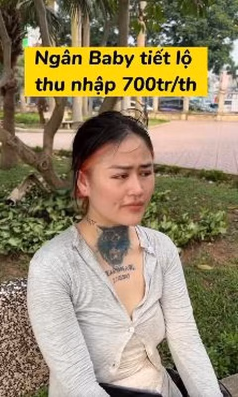 Theo đó, khi được hỏi, thu nhập một tháng là bao nhiêu, Ngân Baby không ngại ngần tiết lộ: "Nói thật với chị là tháng nào ít thì thu nhập trung bình là gần 100 triệu đồng; tháng được nhiều nhất là 600 triệu - 700 triệu đồng".