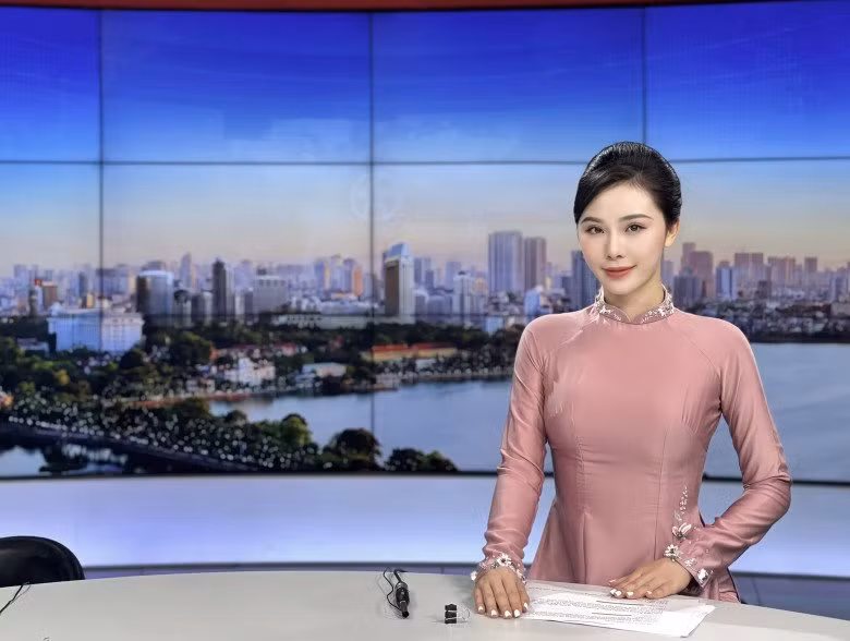 MC Minh Anh là một trong những gương mặt người dẫn chương trình được yêu thích nhất của các giải đấu thể thao điện tử nổi tiếng trong nước và gần nhất là SEA Games 31. Cô còn được mệnh danh là " hot girl làng game".