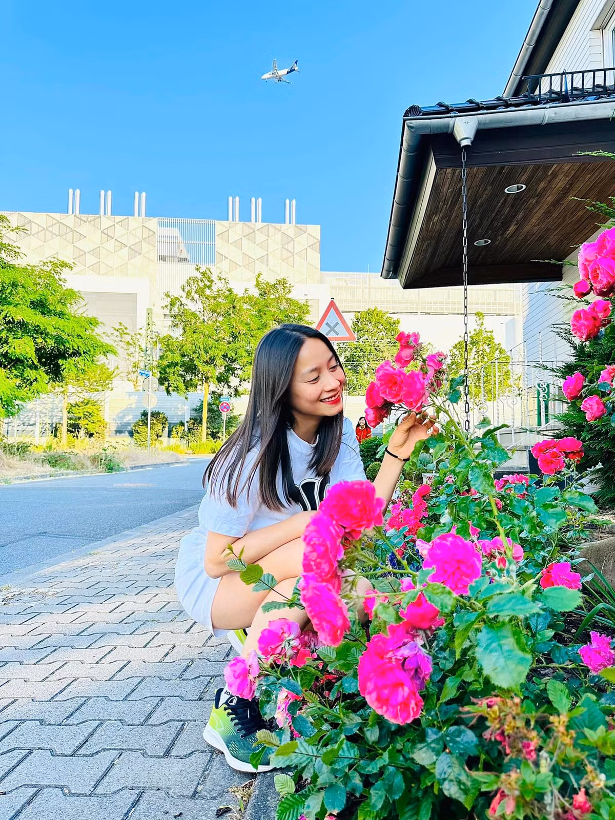 Nhan sắc nổi bật của Hoàng Thị Loan luôn khiến cho fan hâm mộ bóng đá phải say đắm.