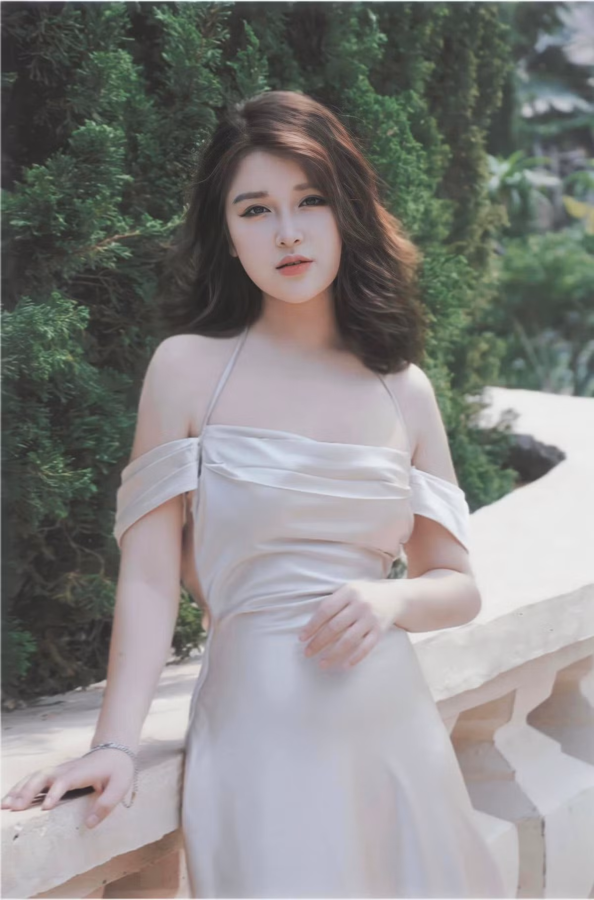 Nga lựa chọn phong cách thời trang phù hợp với từng hoàn cảnh nhất định.