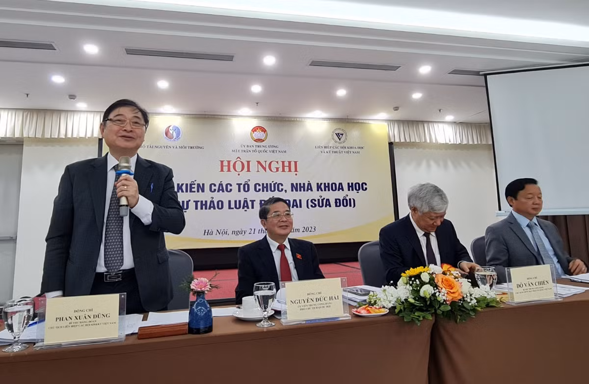 Lay y kien cac to chuc, nha khoa hoc ve Du thao Luat dat dai sua doi