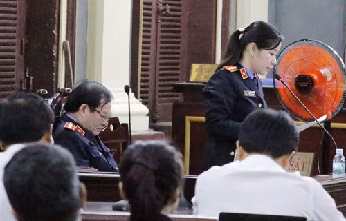 Công tố viên tại tòa bảo lưu quan điểm điều tra sai phạm lãnh đạo các ngân hàng BIDV, Sacombank…