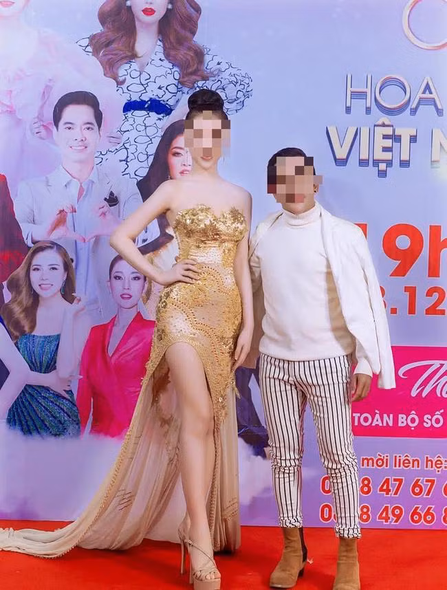 Mới đây nhất, trên trang cá nhân, "tiểu tam" trong vụ đánh ghen này đã đăng tải dòng trạng thái gây chú ý khi thông báo có mặt tại vòng chung kết một cuộc thi nhan sắc.