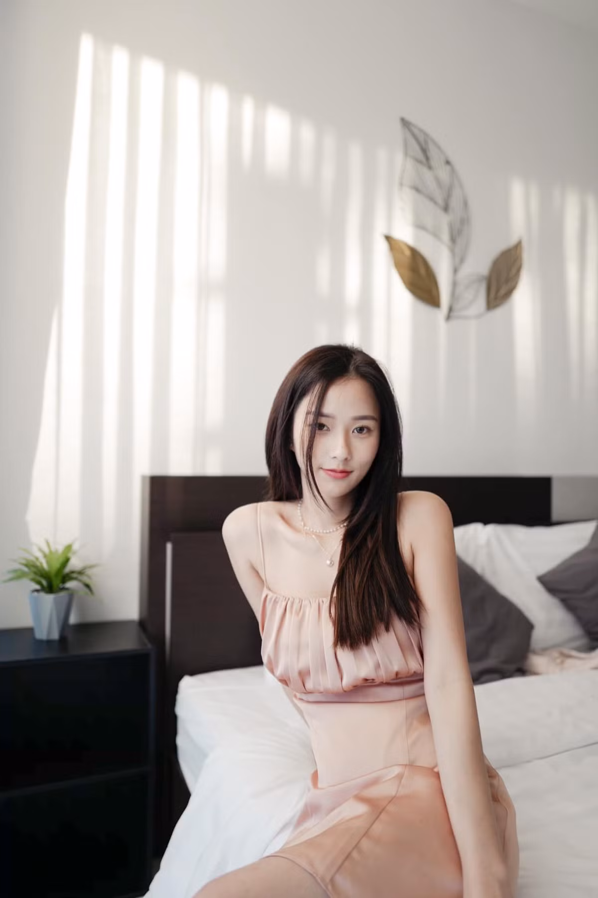 Đã xinh lại còn giống người nổi tiếng nên trang cá nhân của Methmutha đang sở hữu lượng theo dõi khá "khủng".