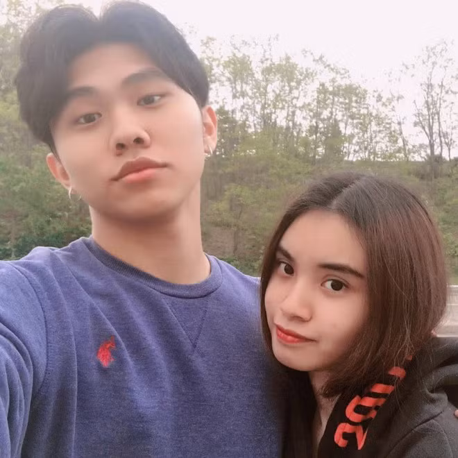 Cũng như những cặp đôi khác, càng khác nhau lại càng dễ yêu nhau. Uyên và Kiệt cũng đã trải qua nhiều lần không hiểu nhau và gặp rắc rối trong chuyện tình cảm thuở mới yêu. Ảnh: IG nhân vật