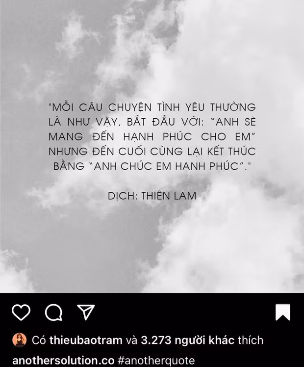 Trước drama này, cư dân mạng đã nhanh chóng lục lại toàn bộ động thái của nữ ca sĩ và phát hiện ra rằng, hóa ra cô nàng đã từng có dấu hiệu của một người "thất tình" cách đây không lâu.