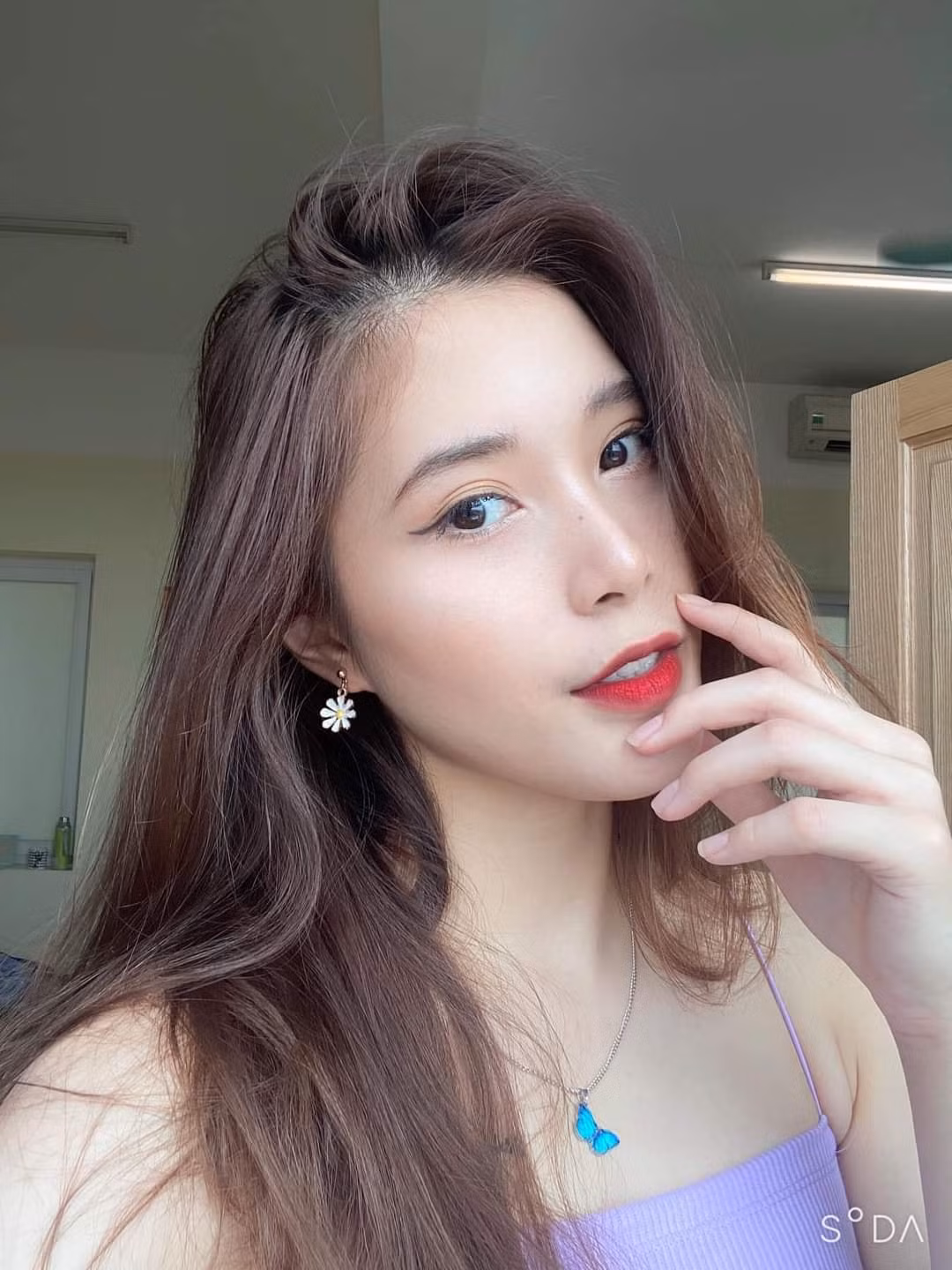 Thu Huyền là sự kết hợp hoàn hảo của nhan sắc và vóc dáng, toát lên thần thái rất riêng.