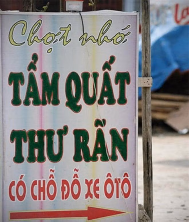 Chỉ sau vài giờ được đăng tải, tấm bảng thực đơn tại một quán ăn đã nhận được hàng nghìn lượt like, chia sẻ và hàng trăm bình luận từ dân mạng.