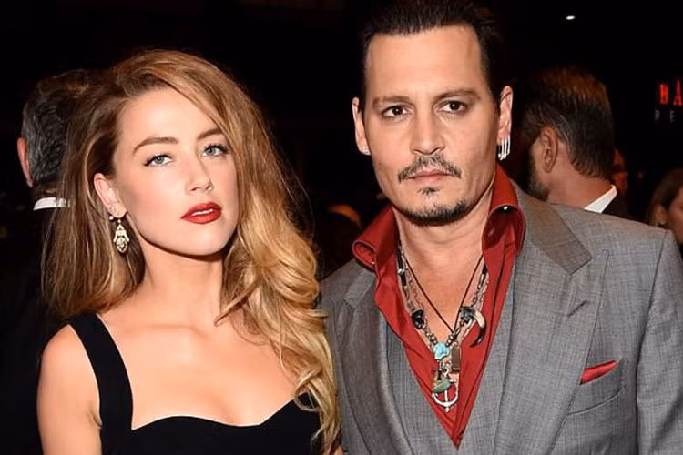 Johnny Depp từng nằm trong danh sách người đàn ông điển trai nhất thế giới năm 2016 do Wonders List bình chọn. Ảnh: DM