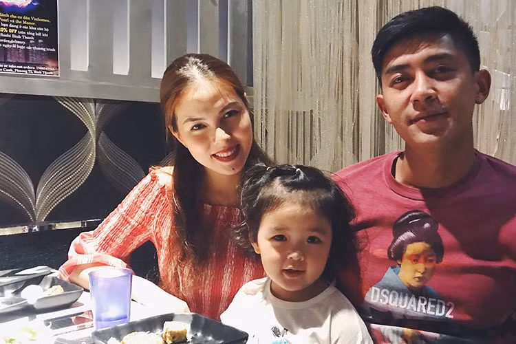 Cao Lâm Viên thường xuyên chia sẻ hình ảnh tổ ấm hạnh phúc của mình nhưng hiếm khi chia sẻ đời tư trên báo chí.
