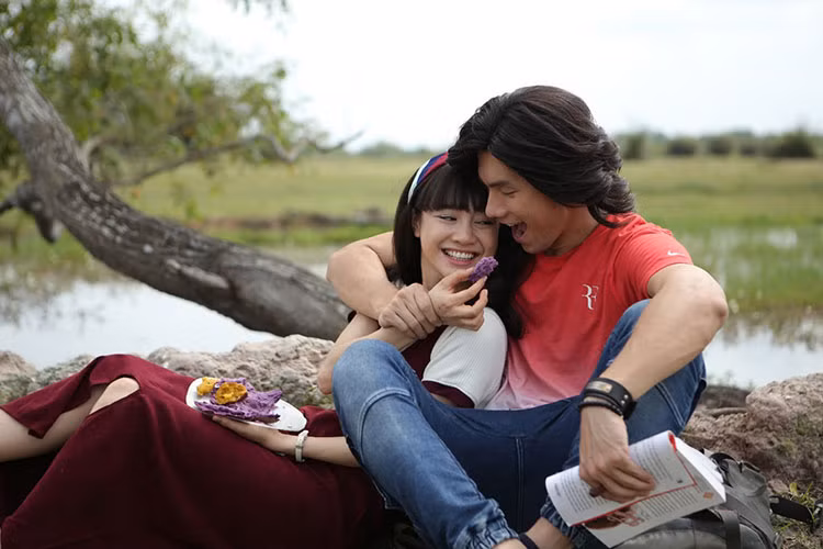 Hạ đã dành cả 5 năm tuổi thanh xuân của mình để yêu Tùng. Ảnh: Thegioidienanh