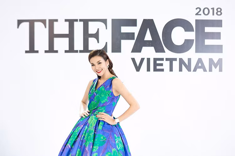 Chiều ngày 6/6, Thanh Hằng cũng tham gia chấm thi The Face với vai trò huấn luyện viên.