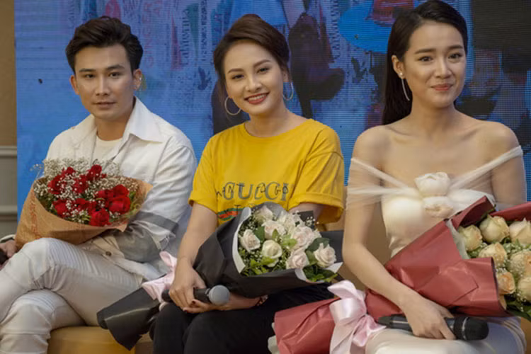 2 nữ diễn viên phim “Ngày ấy mình đã yêu” có không ít dịp đọ sắc cùng nhau. Ảnh: Vnmedia