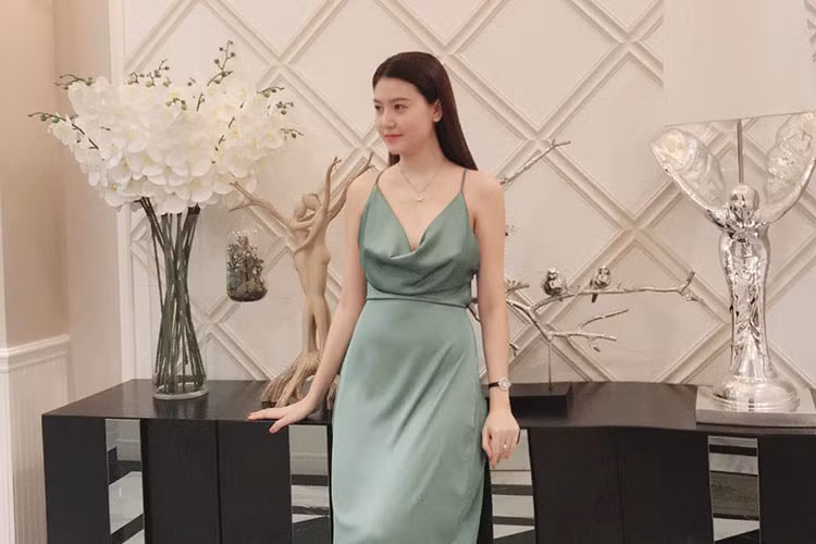 Ngọc Duyên tự tin khoe vóc dáng sau 1 tháng sinh con đầu lòng.