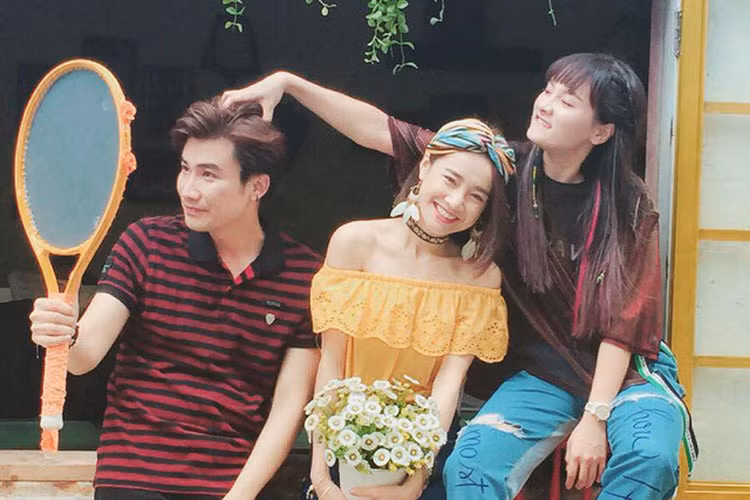 Trong "Ngày ấy mình đã yêu", đóng vai phụ nhưng Bảo Thanh hiện được đánh giá cao hơn Nhã Phương về khả năng diễn xuất. Ảnh: FBNV