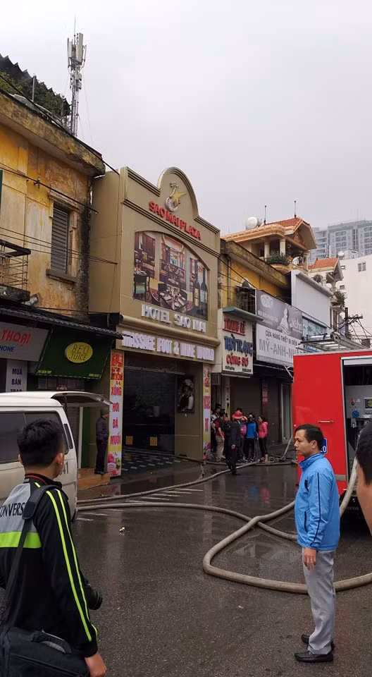 Chay khach san Sao Mai o Hai Phong, nhieu nguoi dang mac ket-Hinh-4