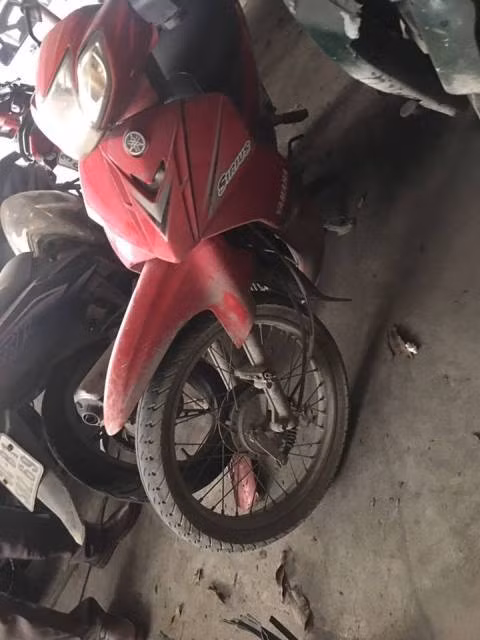 Lai xe Phong Canh sat Hinh su gap TNGT, gia dinh nghi bi chem-Hinh-4