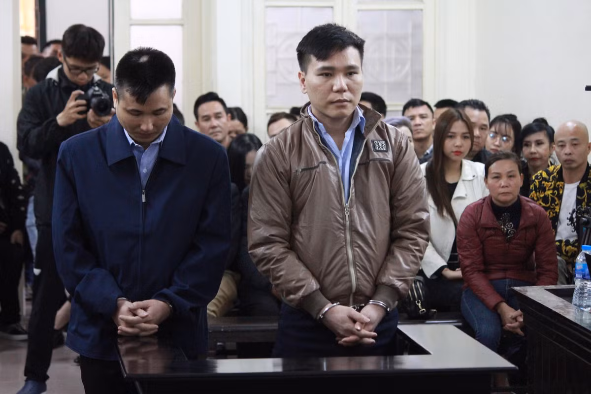 Ca si Chau Viet Cuong nhan an 13 nam tu vi nhet toi chet co gai