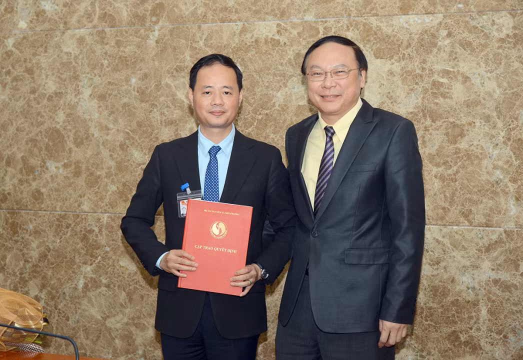 Bo nhiem em trai Bo truong lam Tong cuc truong: Bo TNMT noi gi?