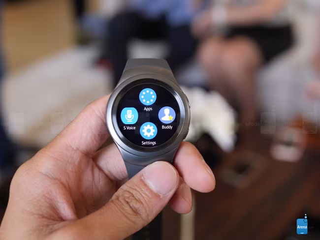 Ngoài ra mày còn có kết nối Wi-Fi: 802.11 b/g/n, Bluetooth 4.1, NFC.