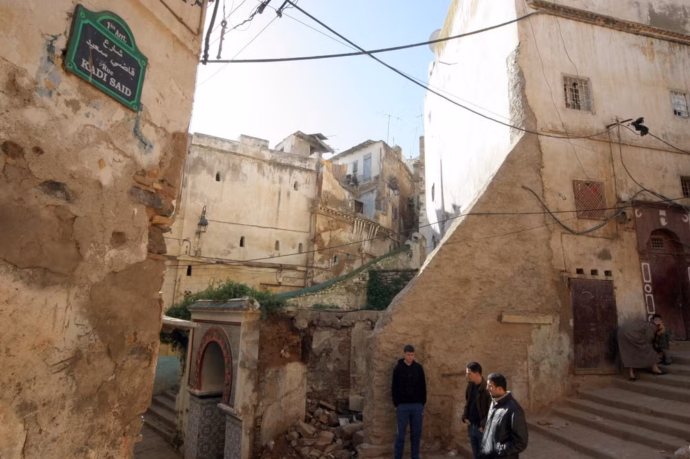 Tuy nhiên, các chuyên gia cảnh báo trong tương lai sự tồn tại của Casbah ở Algier sẽ bị đe dọa bởi sự gia tăng dân số cũng như những tác động của biến đổi khí hậu. .