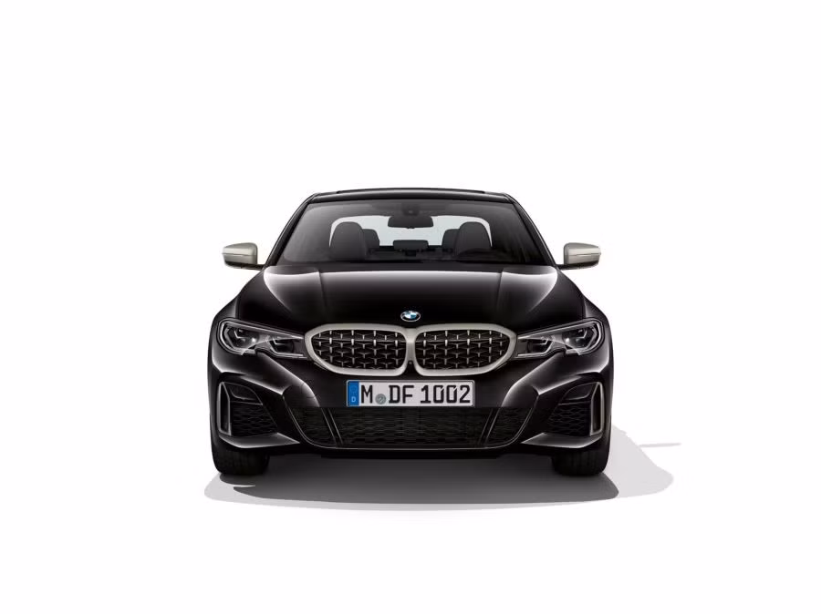 Theo đại diện hãng xe hơi BMW, mẫu xe này sẽ được ra mắt chính thức tại Triển lãm Los Angeles 2018 diễn ra vào cuối tháng này.