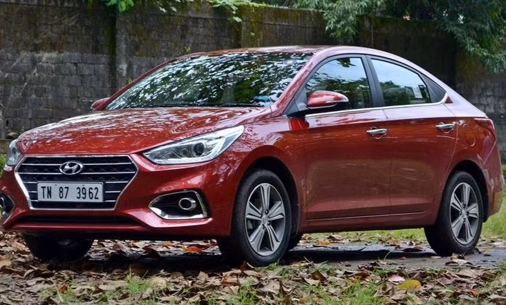 Về ngoại thất, Hyundai Accent 2018 CKD được đánh giá vẫn mang nét hiện đại sang trọng vốn có. Tuy nhiên bản mới này có phần mạnh mẽ, thể thao hơn.