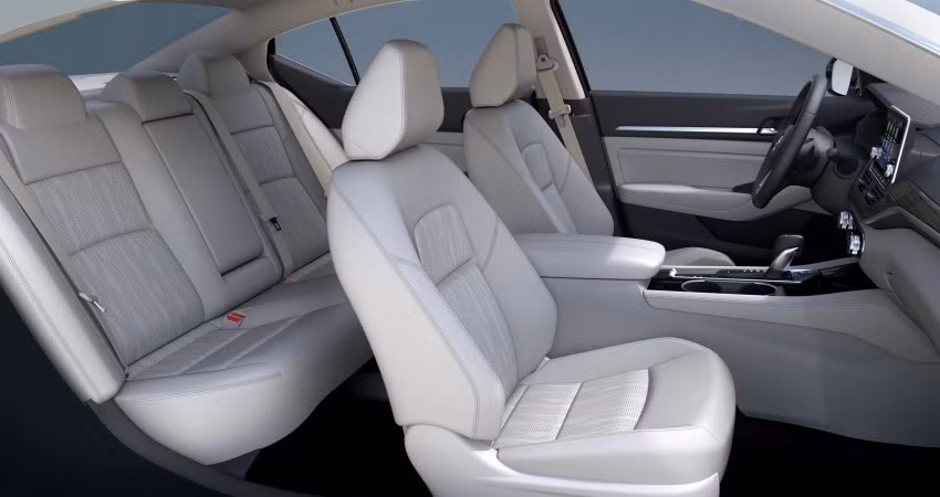 Hãng xe ôtô Nissan sẽ giới thiệu Altima 2019 với một phiên bản đặc biệt trong lễ ra mắt dựa trên bản Platinum VC-Turbo và bán với số lượng hạn chế từ mùa hè 2018.