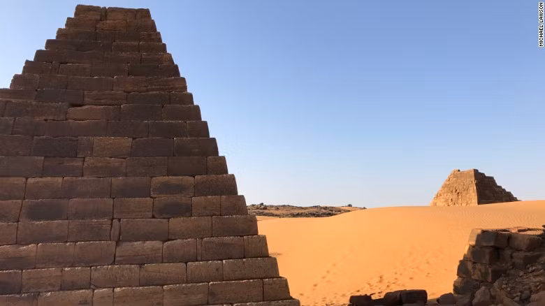 Vua của Vương quốc Kush được gọi là các Pharaoh đen.