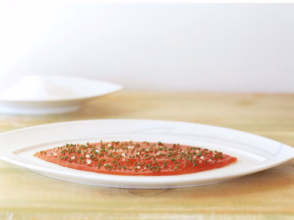 Le Bernardin, New York, Mỹ: Le Bernardin là nhà hàng nổi tiếng với các món hải sản. Đây cũng là một trong bảy nhà hàng ở New York đạt 3 sao Michelin. Một bữa ăn ở Le Bernardin có giá khoảng 180 USD một người, 270 USD nếu kèm thêm rượu.