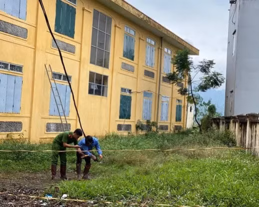 Tham thuong hoc sinh tieu hoc Tuy Lai tu vong vi bi dien giat o truong