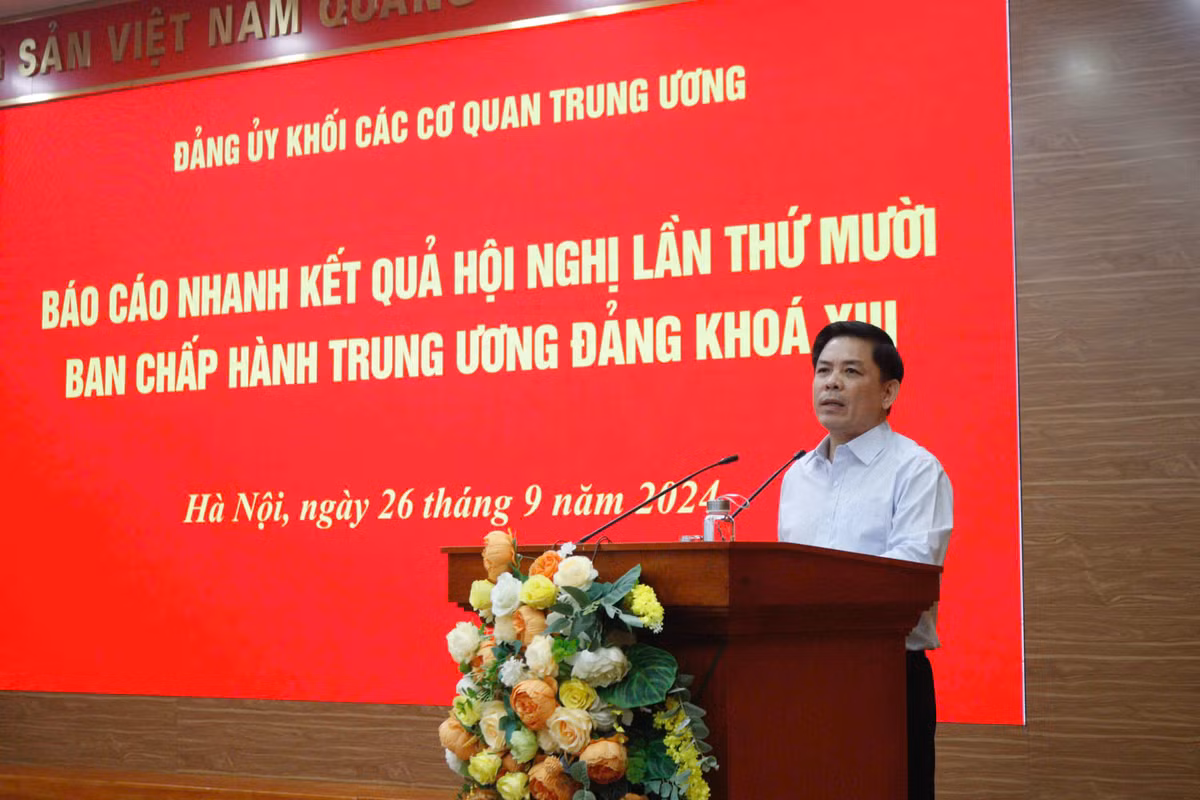 Dang bo Khoi cac co quan T.U: 76 nam khong ngung lon manh