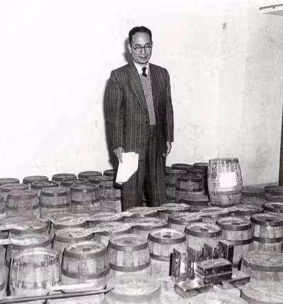 Cuối năm 1948, Tưởng Giới Thạch đã lên kế hoạch bòn rút vàng vận chuyển về Đài Loan. Vì nhiều lý do, hơn nửa thế kỷ, việc vận chuyển vàng không được thuận lợi, nên sử sách không ghi chép lại được. Rốt cuộc năm đó ông ta đã bòn rút bao nhiêu vàng vận chuyển về Đài Loan?
