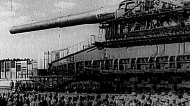 Chính quyền Hitler giao cho 2 tiểu đoàn pháo phòng không Flak bảo vệ siêu vũ khí này.
