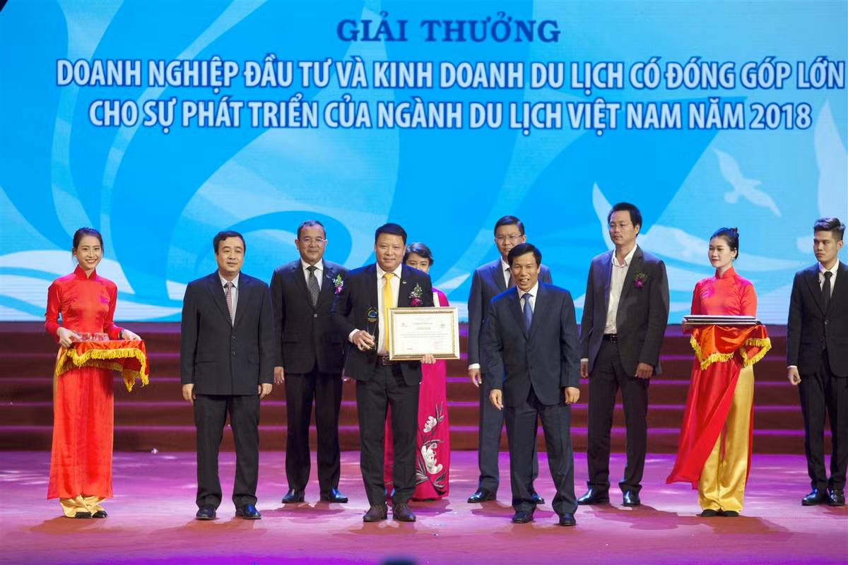 Du lich Viet buoc len “thoi hoang kim” boi co nhung nha dau tu lon-Hinh-3