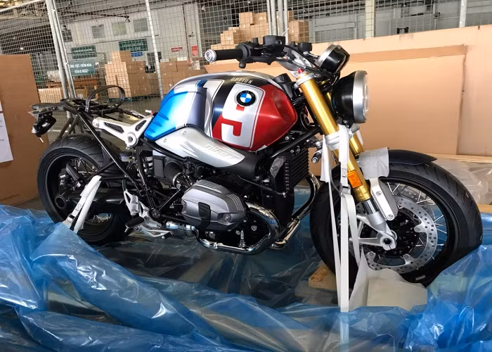 BMW R nineT Spezial va K1600 Grand America bat ngo xuat hien tai Tan Son Nhat-Hinh-2