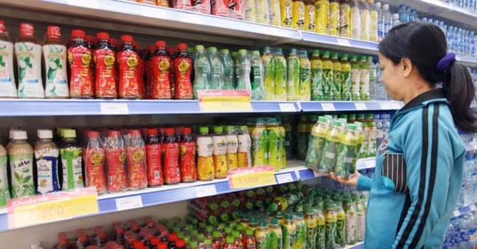 Những mặt hàng trà xanh, trà thảo mộc khá hút hàng trong dịp tết. Những mặt hàng trà xanh, trà thảo mộc khá hút hàng trong dịp tết.