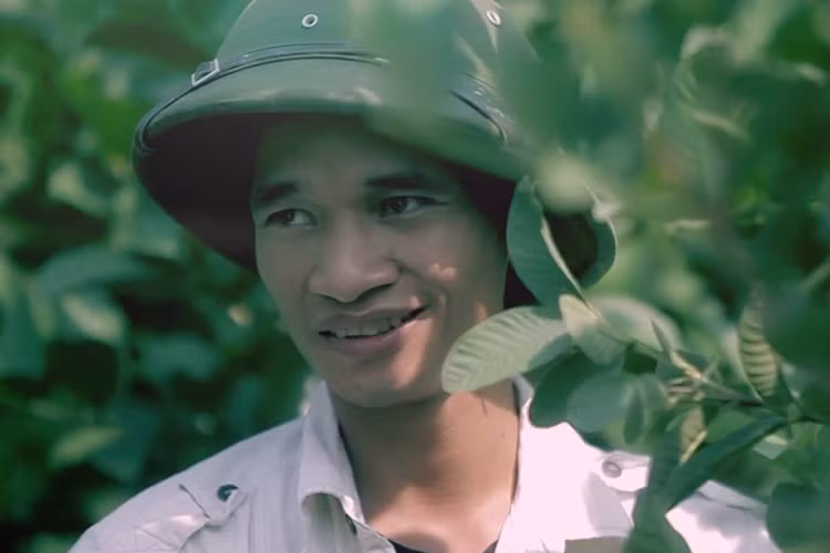 Hình ảnh Lệ Rơi xuất hiện trong MV "Kỷ niệm không vui" của Châu Khải Phong. Ảnh: Zing