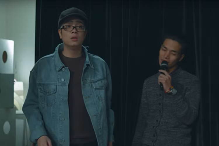 Tuy nhiên, không có tài năng thực sự nên Lệ Rơi chìm nghỉm trong showbiz. Ảnh: Zing