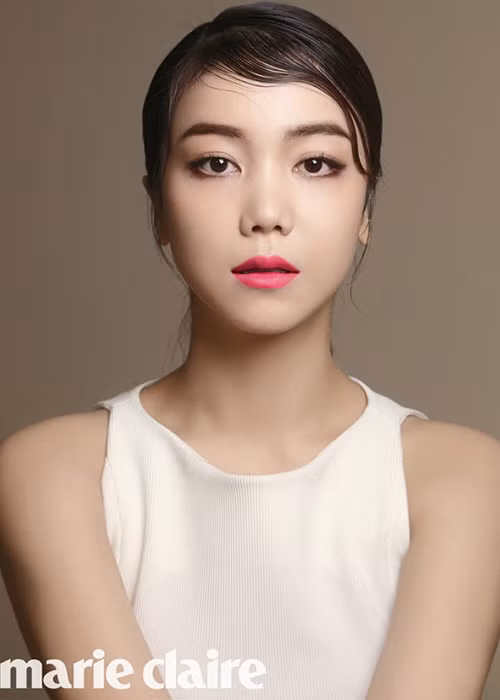 Chuyện tình giữa Kim Ok Bin và Lee Hee Joon chỉ kéo dài 6 tháng. Ảnh: Marie Claire