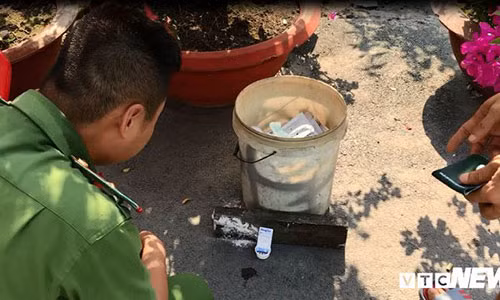 Bi CSGT phat hien duong tinh voi ma tuy, tai xe hot hoang noi chi uong thuoc dau bao tu